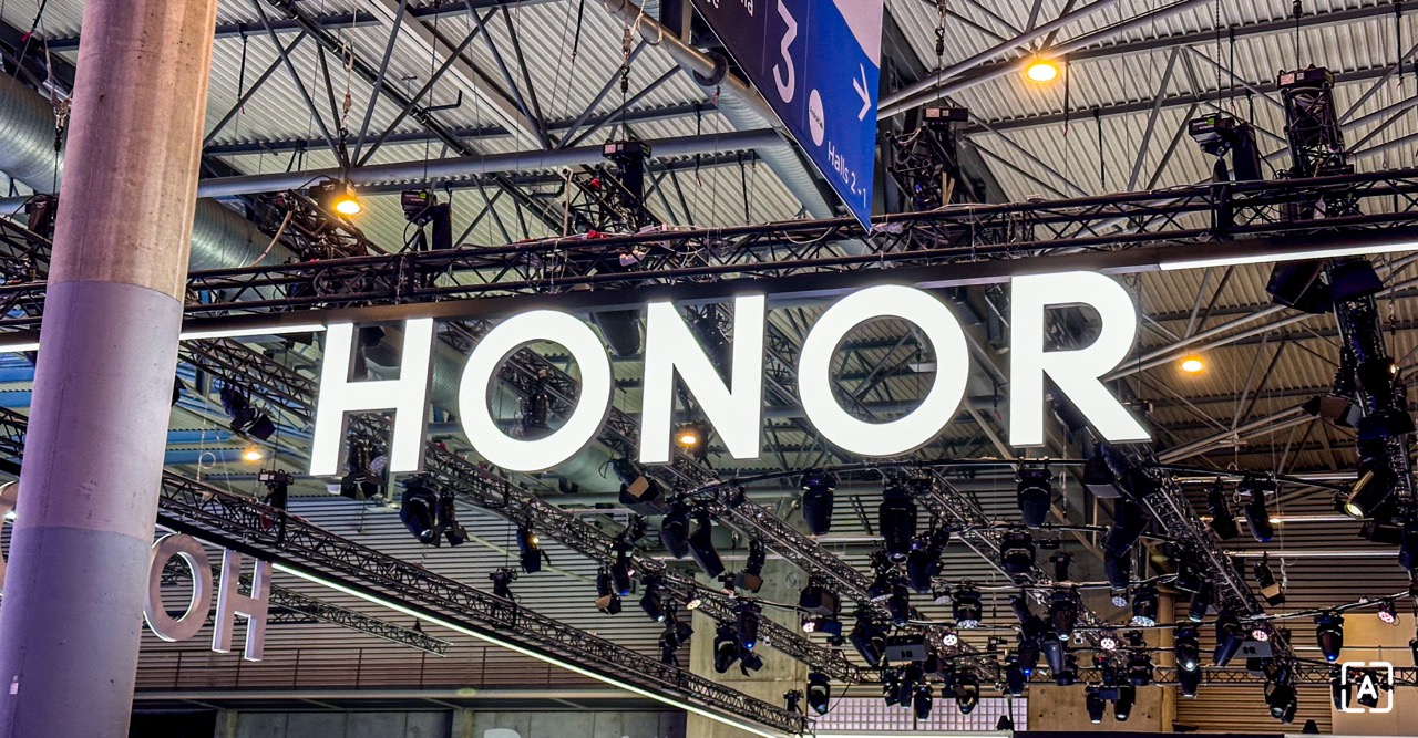 Közelről is megtévesztő: Honor 400 Lite beharangozó