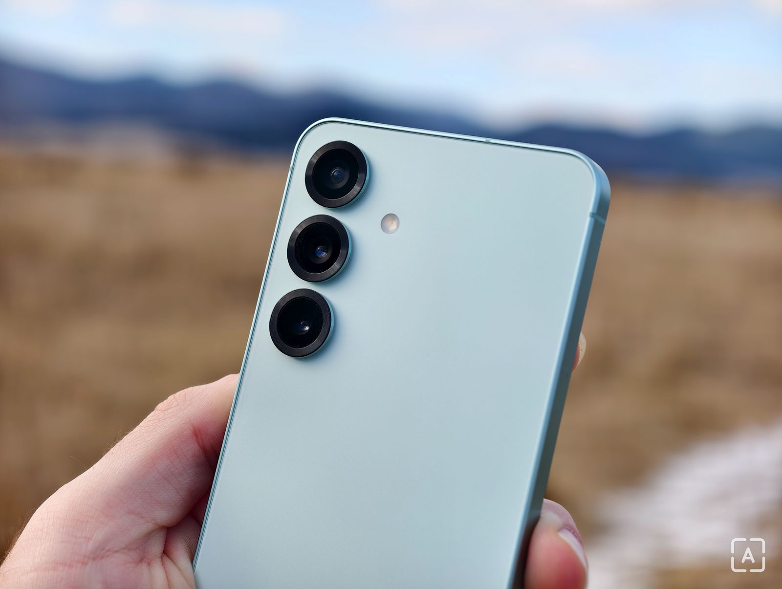 56 hibát kiküszöbölő javítást hoz a Samsung áprilisi frissítése