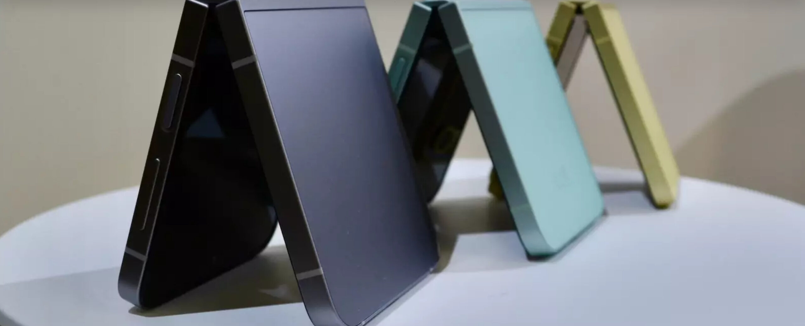 Samsung Galaxy Z Flip7 FE: Végre elérhető árú koreai hajlítható telefon?