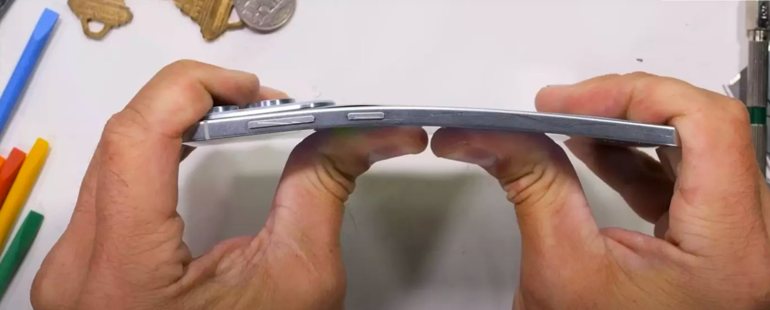 Samsung Galaxy S25 Edge: ultrakarcsú, mégis meglepően ellenálló – strapateszt